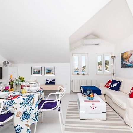 Apartments Priko 63 Mali Losinj Exterior photo